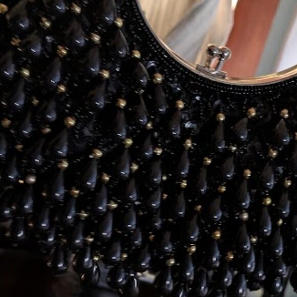 ⬇️PD⬇️FAR NINE BEADED W/BLACK & GOLD TOPPING FORMAL PURSE - Picture 4 of 8